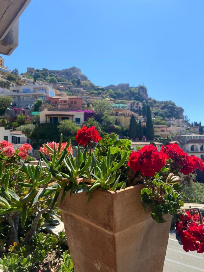 Villa Centaurea Apartment With Private Parking Ταορμίνα Εξωτερικό φωτογραφία