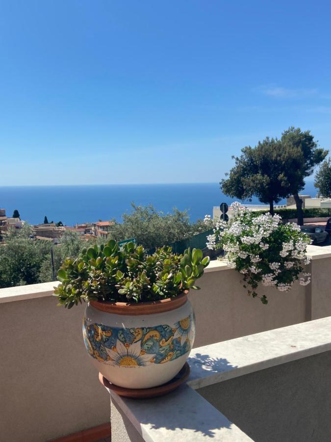 Villa Centaurea Apartment With Private Parking Ταορμίνα Εξωτερικό φωτογραφία